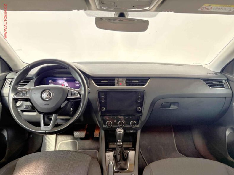 Škoda Octavia - hlavní fotka