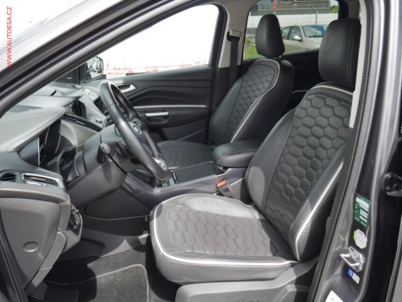 Ford Kuga - hlavní fotka