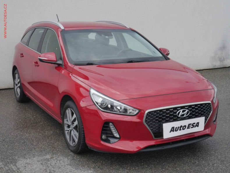 Hyundai i30 - hlavní foto