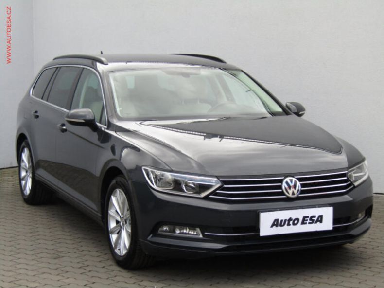 Volkswagen Passat - hlavní foto