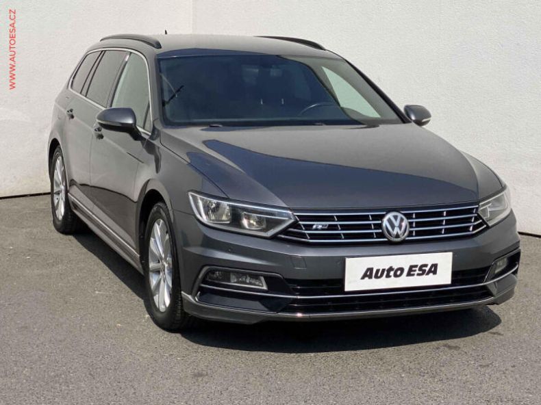 Volkswagen Passat - hlavní foto