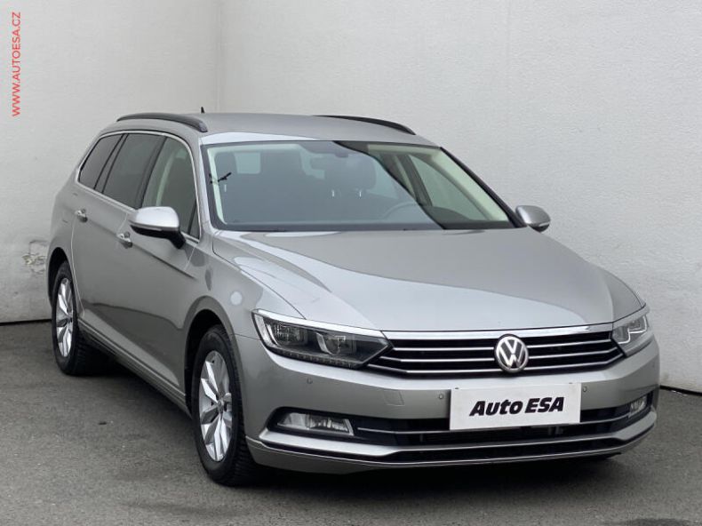 Volkswagen Passat - hlavní foto