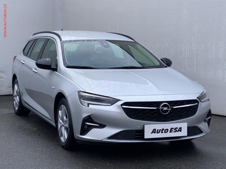 Opel Insignia - hlavní foto