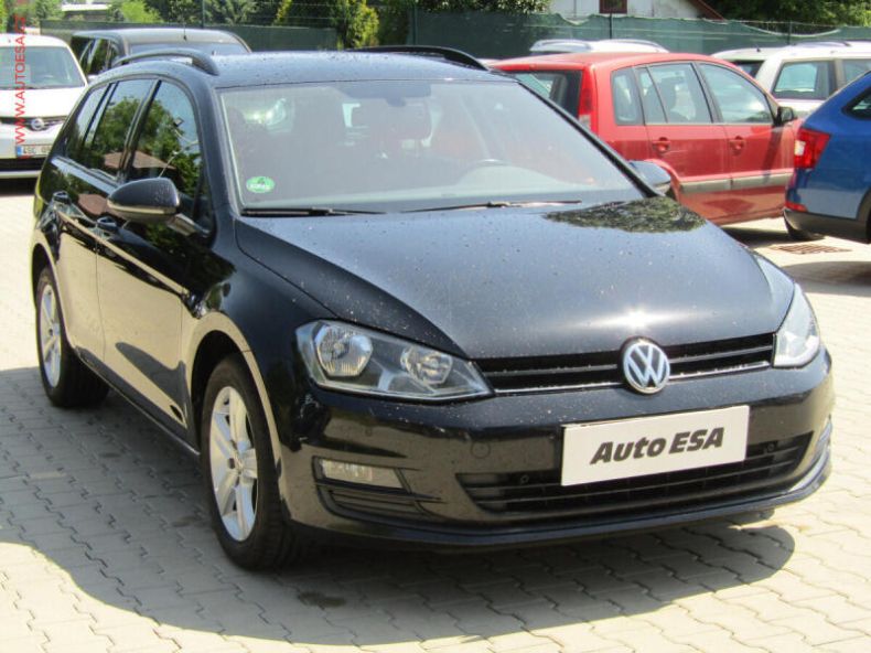 Volkswagen Golf - hlavní foto