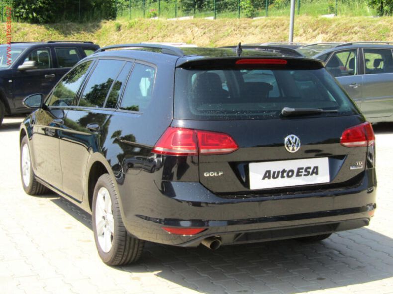 Volkswagen Golf - hlavní fotka