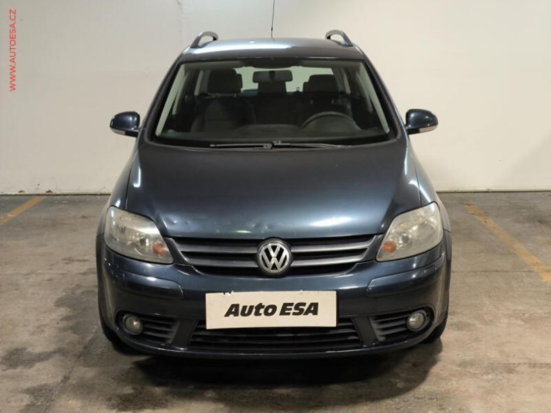 Volkswagen Golf - hlavní foto