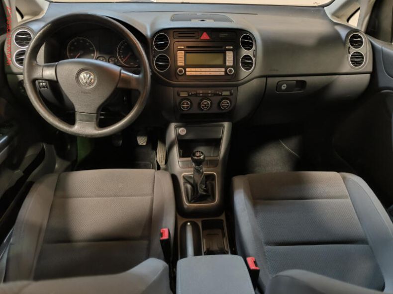 Volkswagen Golf - hlavní fotka