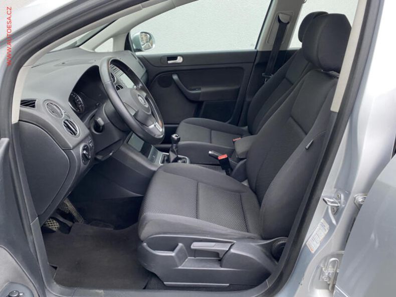 Volkswagen Golf - hlavní fotka