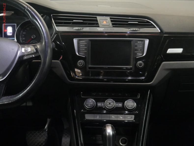 Volkswagen Touran - hlavní fotka