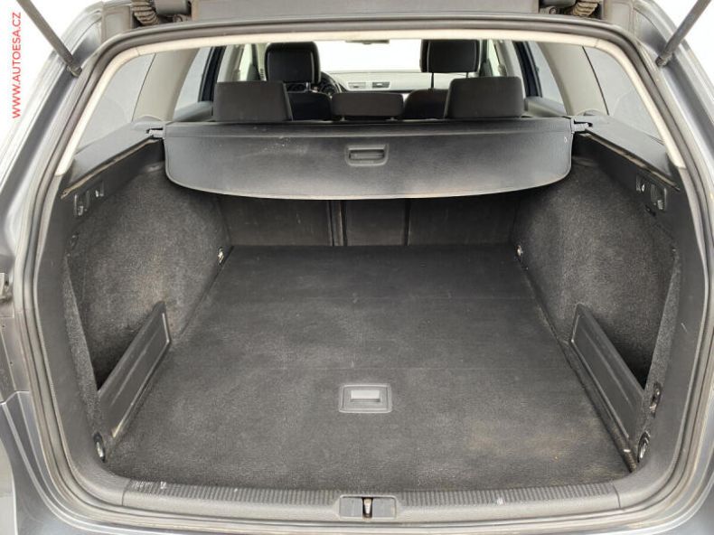 Volkswagen Passat - hlavní fotka