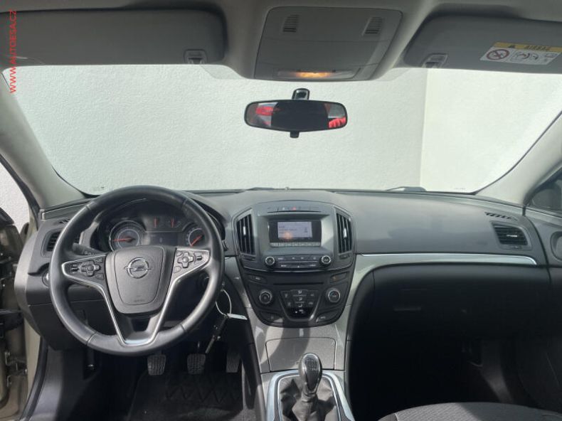 Opel Insignia - hlavní fotka