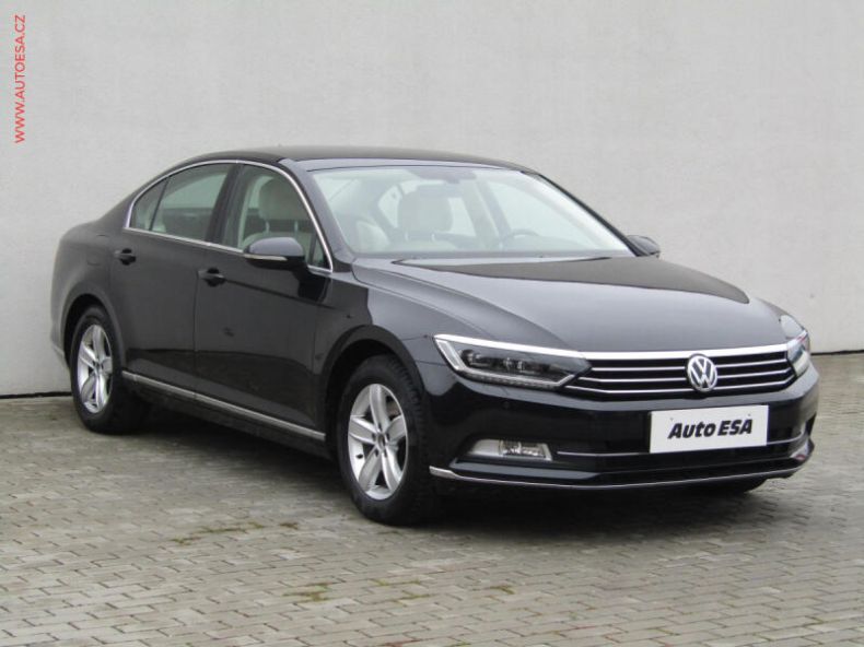 Volkswagen Passat - hlavní foto