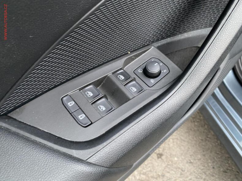 Škoda Octavia - hlavní fotka