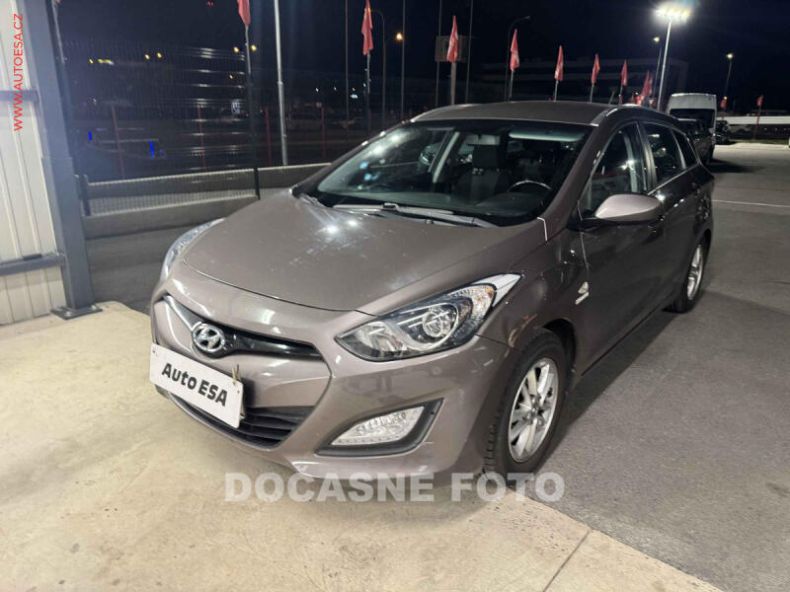 Hyundai i30 - hlavní foto