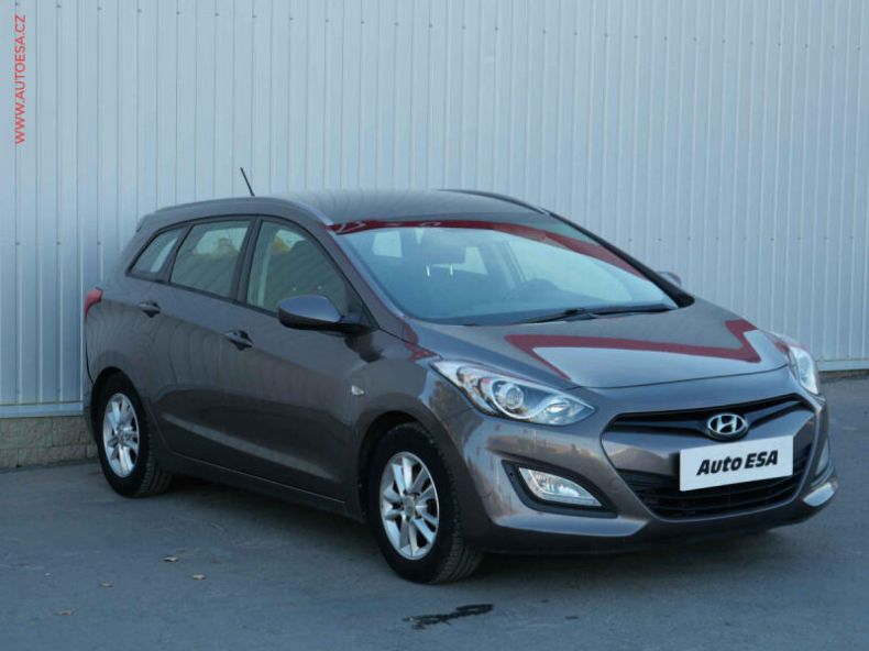 Hyundai i30 - hlavní foto