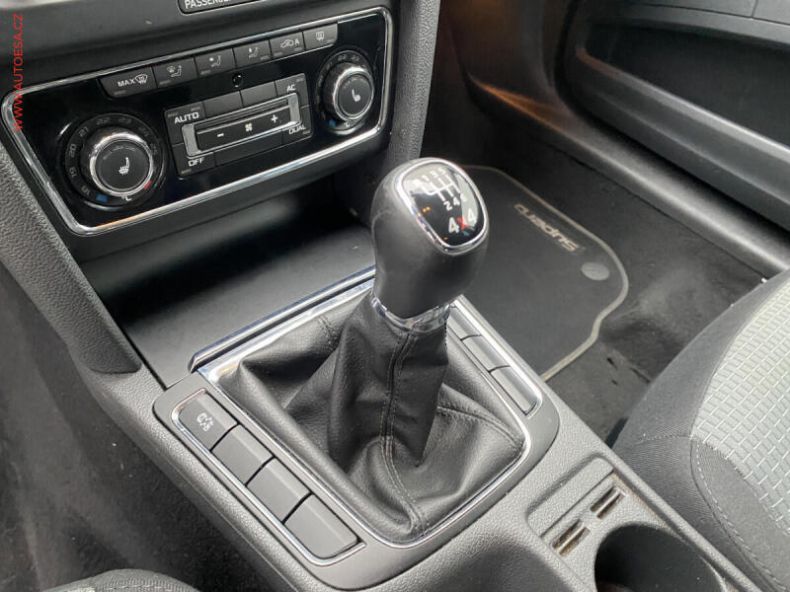 Škoda Superb - hlavní fotka