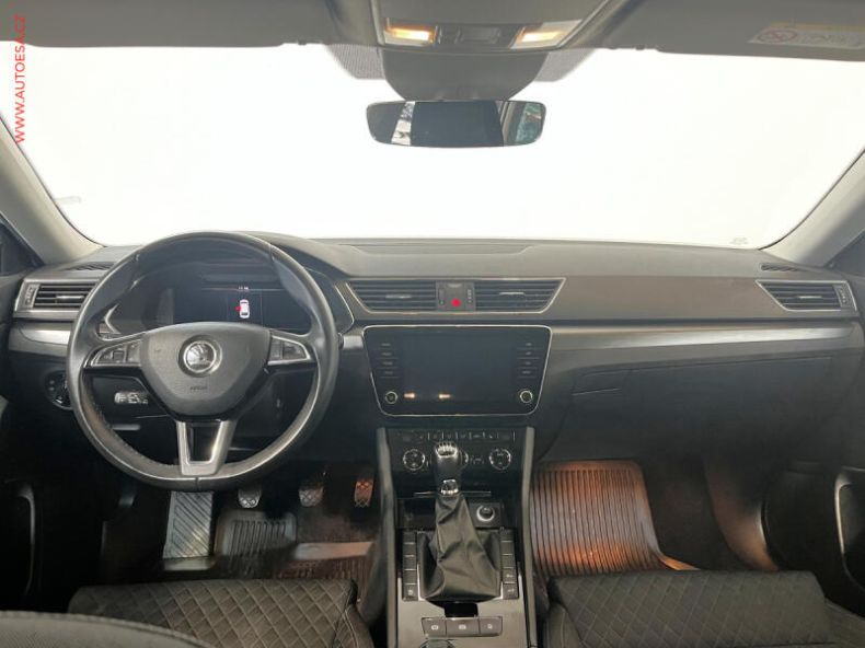 Škoda Superb - hlavní fotka