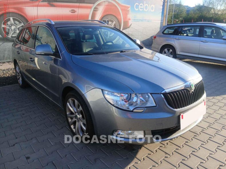 Škoda Superb - hlavní foto