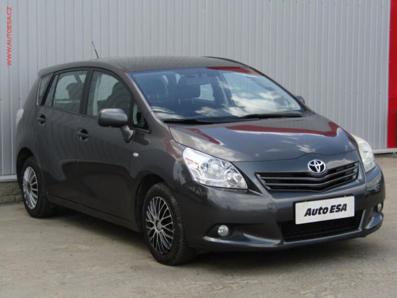 Toyota Verso - hlavní foto