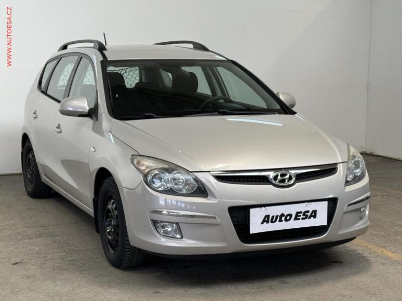 Hyundai i30 - hlavní foto