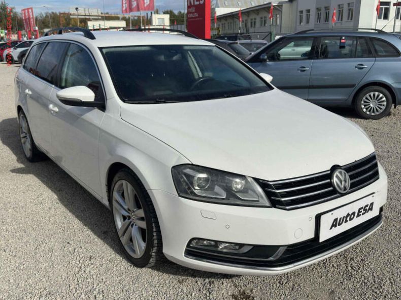 Volkswagen Passat - hlavní fotka inzerátu