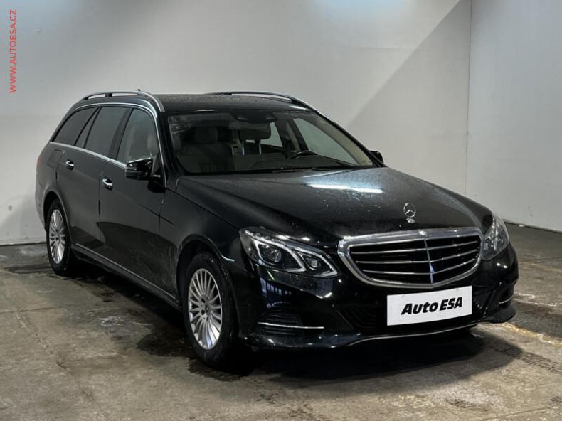 Mercedes Třída E - hlavní foto