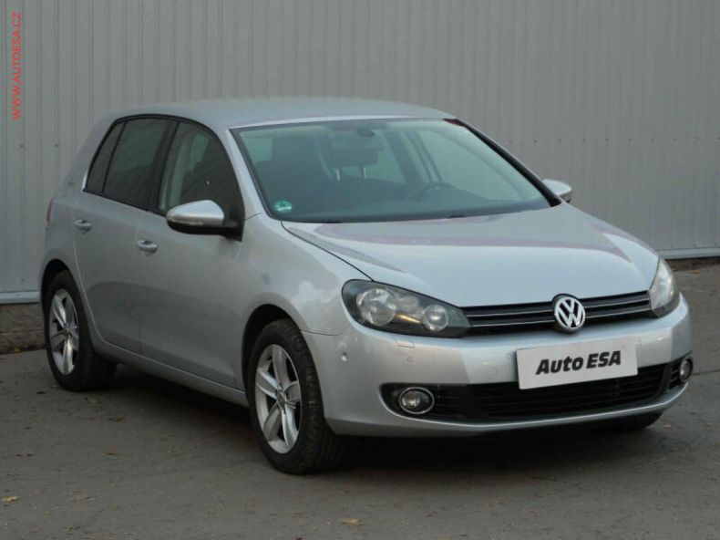 Volkswagen Golf - hlavní foto