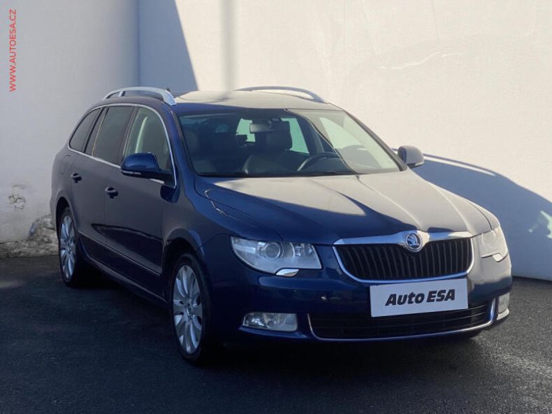 Škoda Superb - hlavní foto