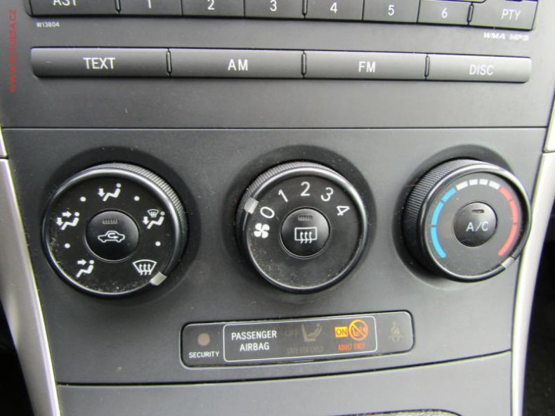 Toyota Auris - hlavní fotka