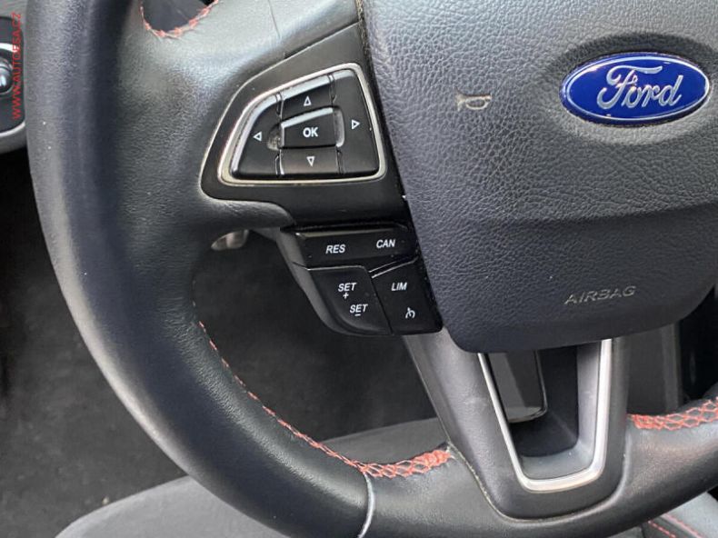 Ford Kuga - hlavní fotka