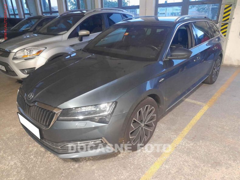 Škoda Superb - hlavní foto