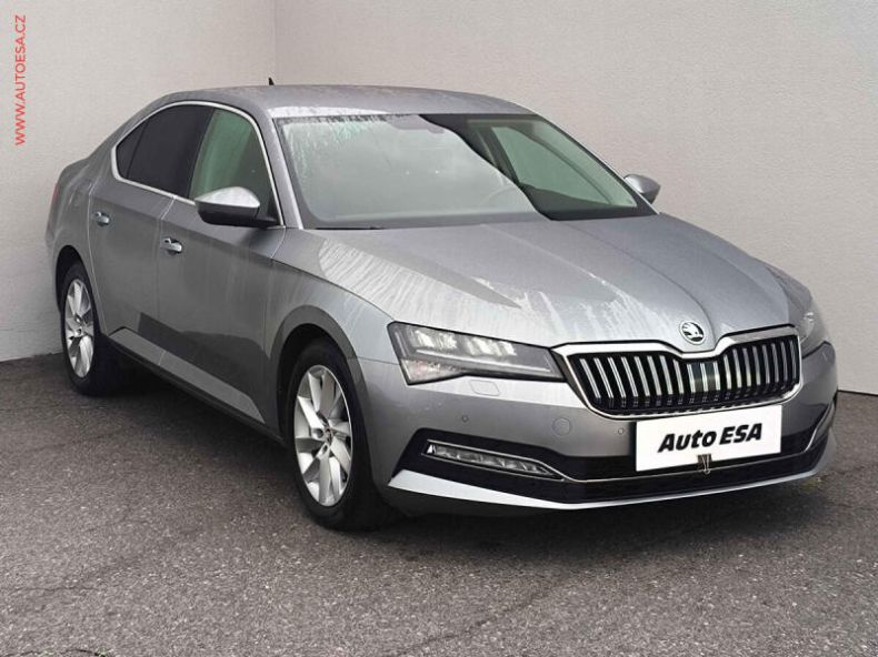 Škoda Superb - hlavní foto