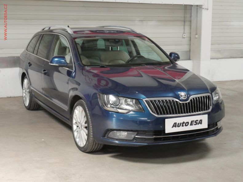 Škoda Superb - hlavní foto