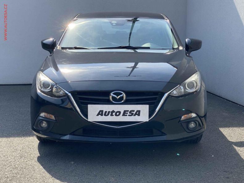 Mazda 3 - hlavní fotka