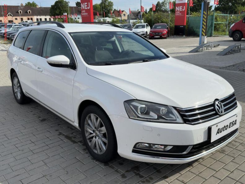 Volkswagen Passat - hlavní fotka inzerátu