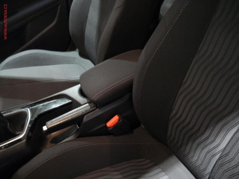 Peugeot 308 - hlavní fotka