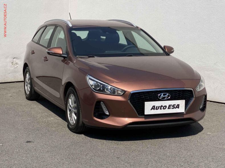Hyundai i30 - hlavní foto