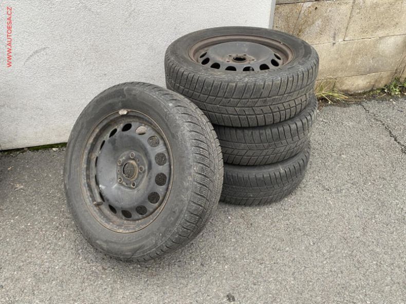 Škoda Karoq - hlavní fotka