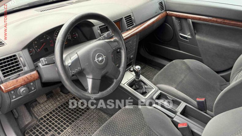 Opel Vectra - hlavní fotka