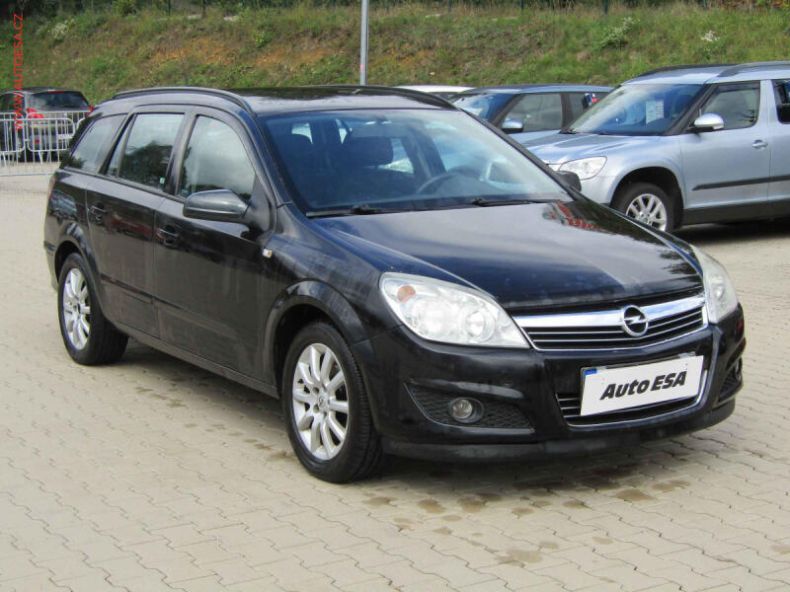 Opel Astra - hlavní fotka inzerátu