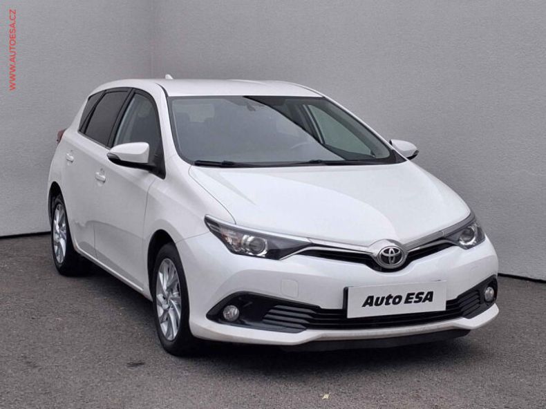 Toyota Auris - hlavní foto