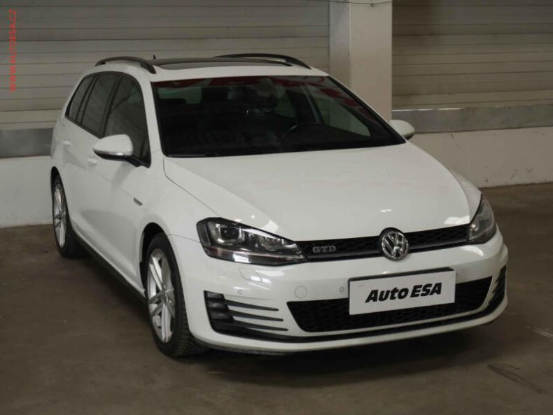 Volkswagen Golf - hlavní foto