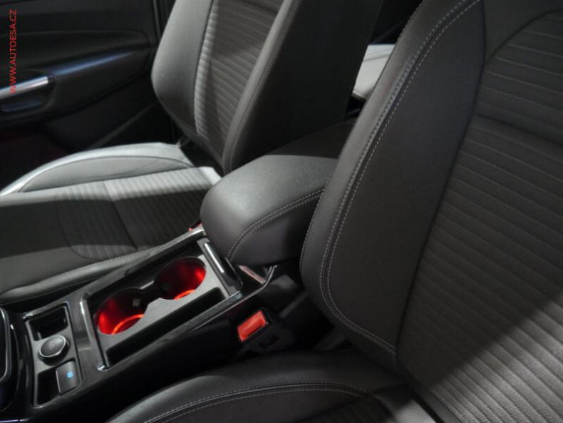 Ford Kuga - hlavní fotka