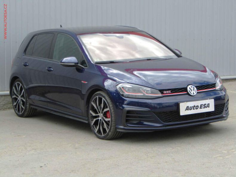 Volkswagen Golf - hlavní foto