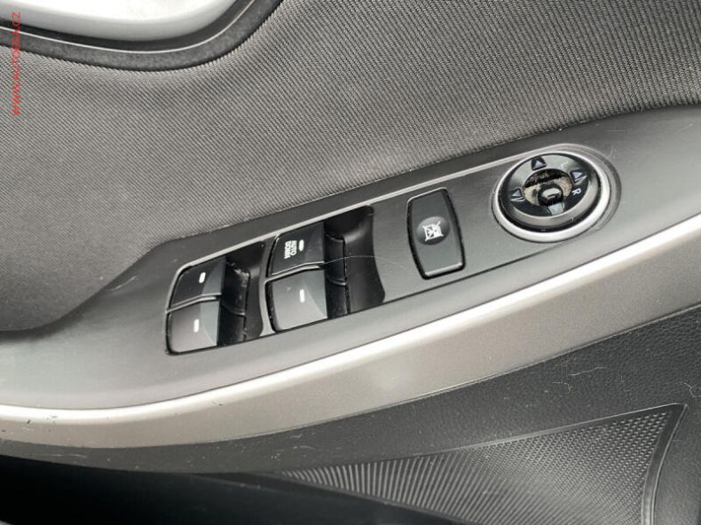 Hyundai i30 - hlavní fotka