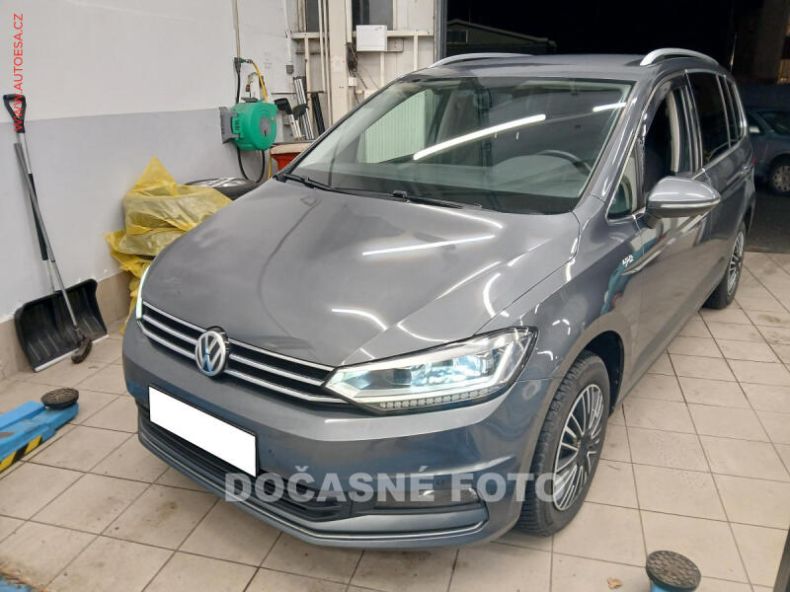 Volkswagen Touran - hlavní foto