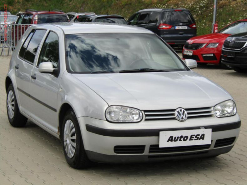 Volkswagen Golf - hlavní foto