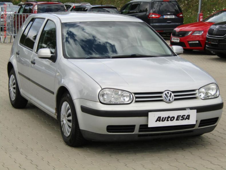 Volkswagen Golf - hlavní fotka inzerátu