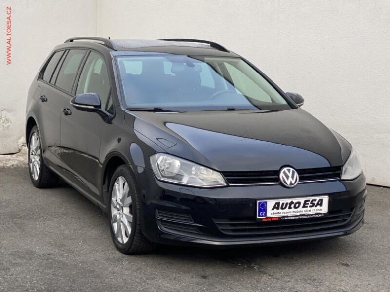 Volkswagen Golf - hlavní foto
