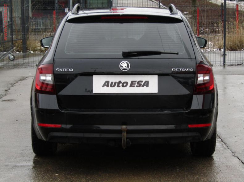 Škoda Octavia - hlavní fotka